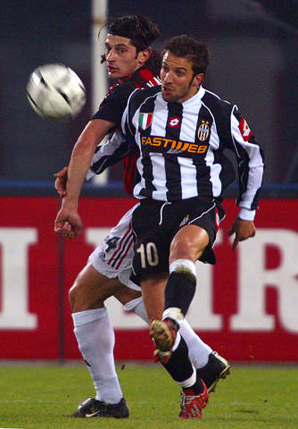 全市场：梅努是那不勒斯的首选，佩莱格里尼和米雷蒂也是候选（全市场：那不勒斯头号目标是梅努，佩莱格里尼与米雷蒂同为备选）