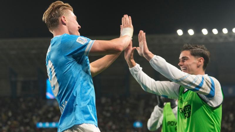 意媒：布雷默和鲁加尼今日参与全队合练，弗拉霍维奇在旁观看（意媒：布雷默与鲁加尼今日随队合练，弗拉霍维奇在场边观摩）