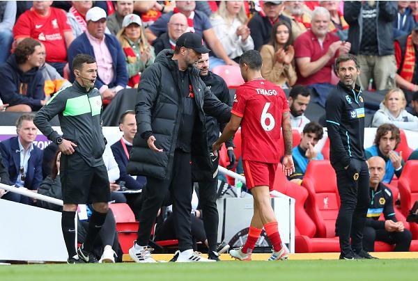 拜仁莱万多夫斯基连续两场进球（莱万为拜仁连场破门）