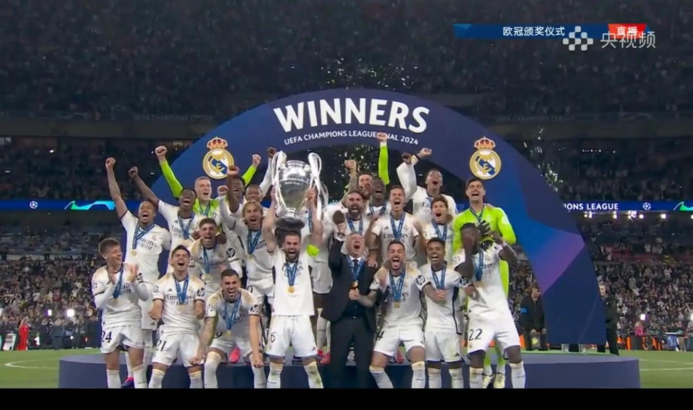 齐沃：要振作和学习，足球和生活总会有转机；伤员周日难复出（齐沃：振作并学习，足球与人生终会迎来转机；伤员周日恐难出战）